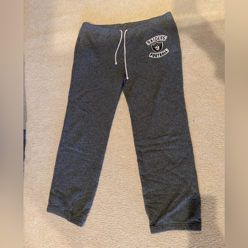 Gray Raiders Sweatpants